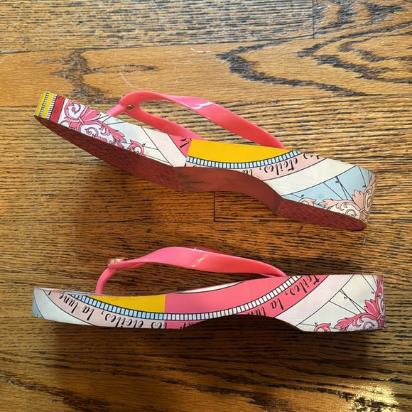 tory burch sandals - Picture 2 of 3